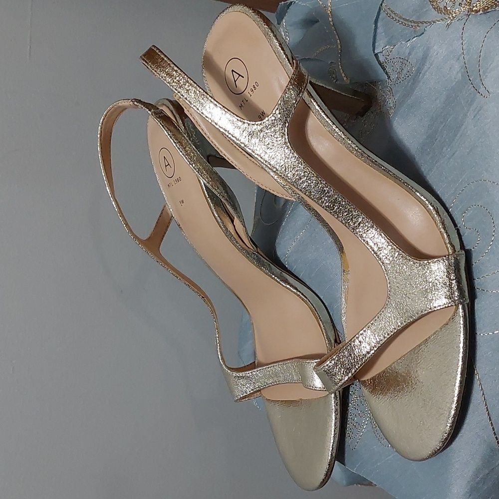 A MTL 1980 High Heel Size 9W